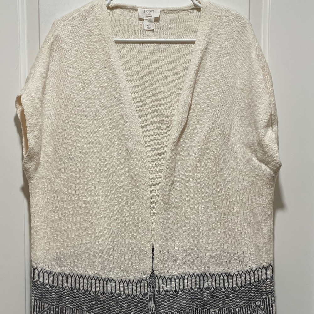 Boho Chic & Comfy Loft Lounge M/L Cream Gray Aztec Fringe Short Sleeve Cardigan - Picture 2 of 10